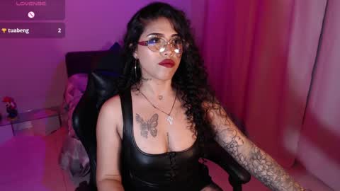 Snapshot of antonella_miller19 chatting on 7, 7, 2026 Antonella online show from 7, 7, 2026