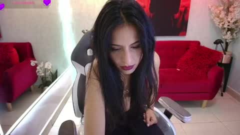 Antonella.  online show from 13, 5, 2026