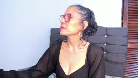 antonella_rizzo01 online show from 6, 5, 2026