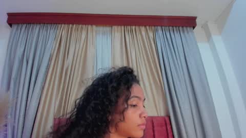 AntonellaHall  online show from 10, 2, 2025