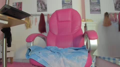 ANTONELLA online show from 2, 2, 2025