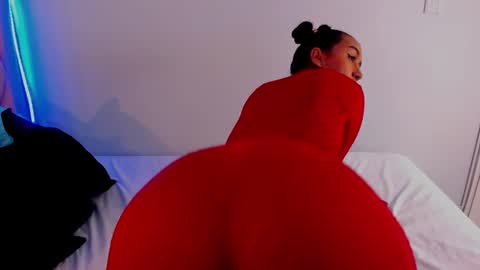 Snapshot of antonellaqueeen chatting on 20, 2, 2025 ANTONELLE online show from 20, 2, 2025