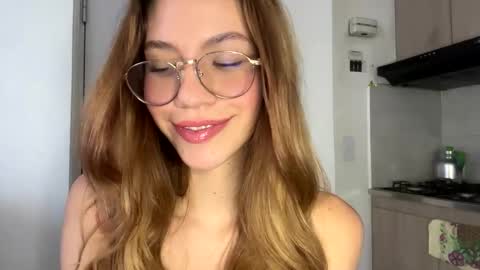 Snapshot of antonellarossii_ chatting on 8, 2, 2025 Antonella  online show from 8, 2, 2025