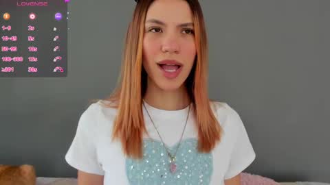 Snapshot of antonellarossii_ chatting on 2, 10, 2025 Antonella  online show from 2, 10, 2025