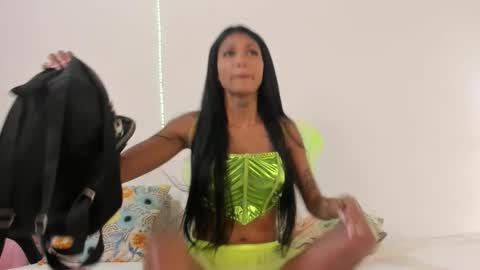 Snapshot of antonellasmith0 chatting on 11, 10, 2025 ANTO  online show from 11, 10, 2025