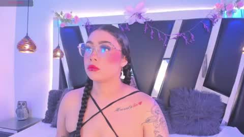 Snapshot of antonellepiercee chatting on 1, 7, 2026 A N T O N E L L E online show from 1, 7, 2026