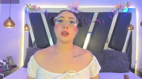 Snapshot of antonellepiercee chatting on 2, 7, 2026 A N T O N E L L E online show from 2, 7, 2026