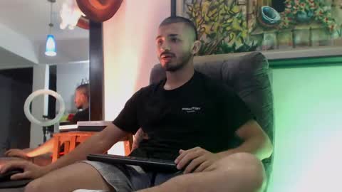 Hadez online show from 4, 2, 2025
