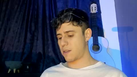 Snapshot of antonnello_ chatting on 16, 11, 2025 antonnello_ online show from 16, 11, 2025