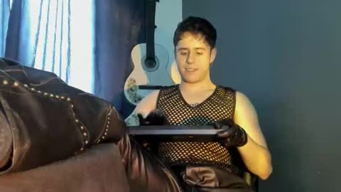 Snapshot of antonnello_ chatting on 19, 12, 2025 antonnello_ online show from 19, 12, 2025