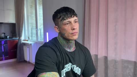 Tom online show from 11, 4, 2026