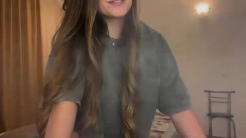 Snapshot of anuetta chatting on 28, 7, 2026 Aneutta online show from 28, 7, 2026