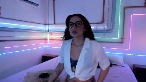 anya_shaffer online show from 29, 4, 2026