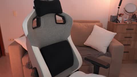 anya online show from 7, 2, 2026