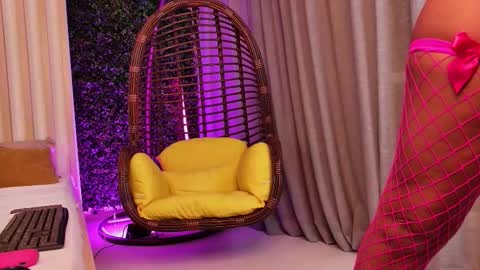 Anya online show from 3, 10, 2025