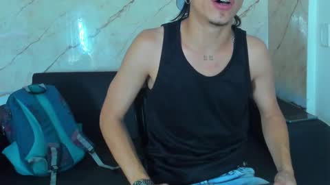 anyelo_sexyhot online show from 17, 10, 2025