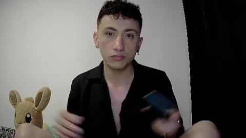 Snapshot of aogut17 chatting on 14, 6, 2026 aogut17 online show from 14, 6, 2026