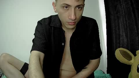 Snapshot of aogut17 chatting on 14, 6, 2026 aogut17 online show from 14, 6, 2026