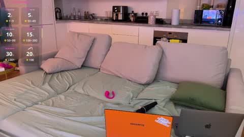 Snapshot of ap_couple chatting on 1, 4, 2026 ap_couple online show from 1, 4, 2026