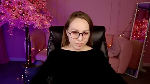 Snapshot of aphexqueen chatting on 7, 3, 2025 APHEX QUEEN online show from 7, 3, 2025