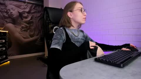 APHEX QUEEN online show from 9, 11, 2025