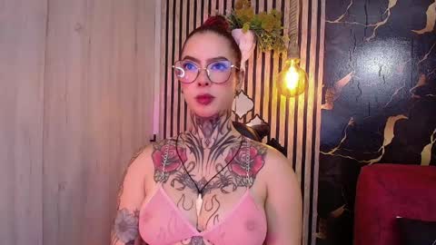 Snapshot of aphrodite__bloom chatting on 25, 5, 2026 aphrodite__bloom online show from 25, 5, 2026