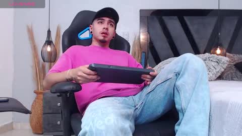 Apolo online show from 17, 11, 2025