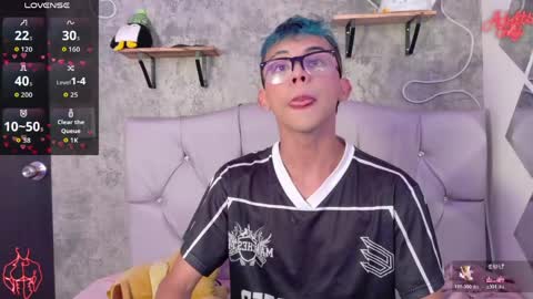 Snapshot of apolo_prince1 chatting on 24, 4, 2026 Apolo online show from 24, 4, 2026