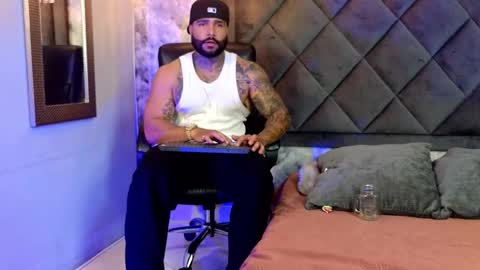 Snapshot of apolo_rousse chatting on 17, 9, 2025 Apolo online show from 17, 9, 2025