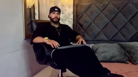 Snapshot of apolo_rousse chatting on 23, 9, 2025 Apolo online show from 23, 9, 2025