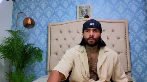 Snapshot of apolo_rousse chatting on 28, 9, 2025 Apolo online show from 28, 9, 2025