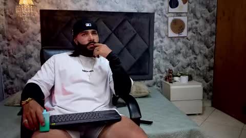 Snapshot of apolo_rousse chatting on 3, 10, 2025 Apolo online show from 3, 10, 2025