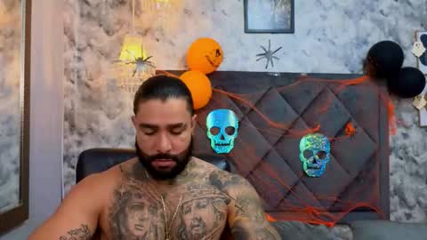 Snapshot of apolo_rousse chatting on 12, 10, 2025 Apolo online show from 12, 10, 2025