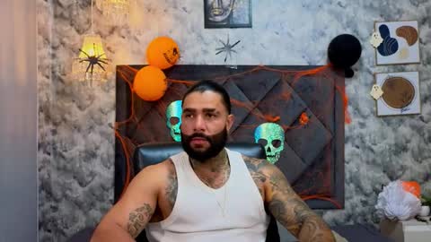 Snapshot of apolo_rousse chatting on 17, 10, 2025 Apolo online show from 17, 10, 2025