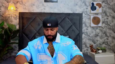 Snapshot of apolo_rousse chatting on 2, 11, 2025 Apolo online show from 2, 11, 2025