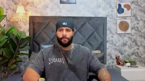 Snapshot of apolo_rousse chatting on 5, 11, 2025 Apolo online show from 5, 11, 2025