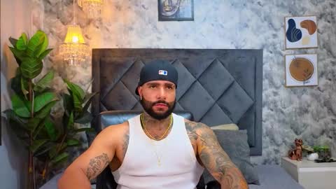 Snapshot of apolo_rousse chatting on 7, 11, 2025 Apolo online show from 7, 11, 2025