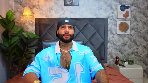 Snapshot of apolo_rousse chatting on 15, 11, 2025 Apolo online show from 15, 11, 2025