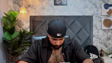 Snapshot of apolo_rousse chatting on 20, 11, 2025 Apolo online show from 20, 11, 2025