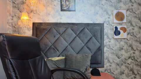 Snapshot of apolo_rousse chatting on 25, 11, 2025 Apolo online show from 25, 11, 2025