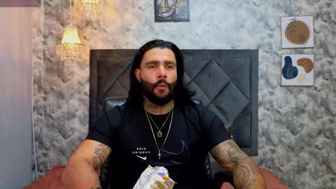 Snapshot of apolo_rousse chatting on 27, 11, 2025 Apolo online show from 27, 11, 2025