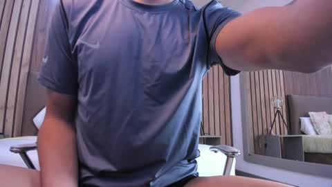 apolojackson2 online show from 28, 4, 2026