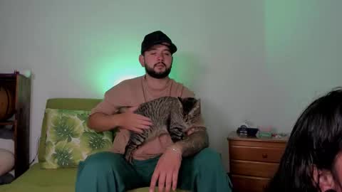 Snapshot of apolorising_ chatting on 13, 10, 2025 Lola  Apolo online show from 13, 10, 2025