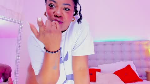 Snapshot of apotheosicass chatting on 2, 2, 2025 KARLA online show from 2, 2, 2025