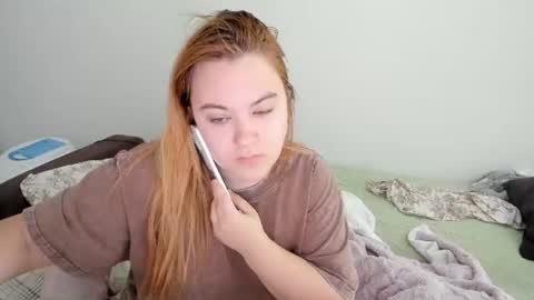 Snapshot of appleyummybuns chatting on 13, 6, 2026 appleyummybuns online show from 13, 6, 2026