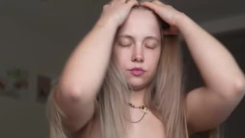  REYNA  my friend   online show from 17, 11, 2025