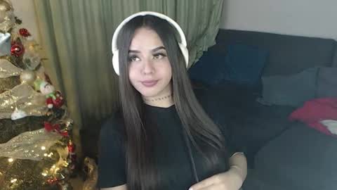 Snapshot of apriil_3 chatting on 11, 11, 2025 Abril Freelance Model online show from 11, 11, 2025