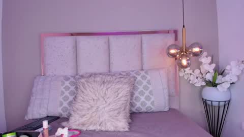 Snapshot of aprilkeith chatting on 14, 7, 2026 April online show from 14, 7, 2026