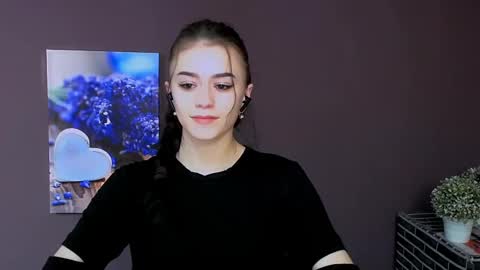 Aprill online show from 7, 3, 2025