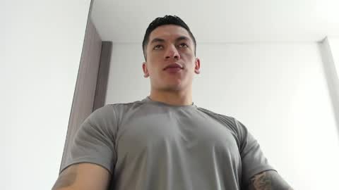Snapshot of aquiles_51 chatting on 29, 4, 2026 Jonathan online show from 29, 4, 2026